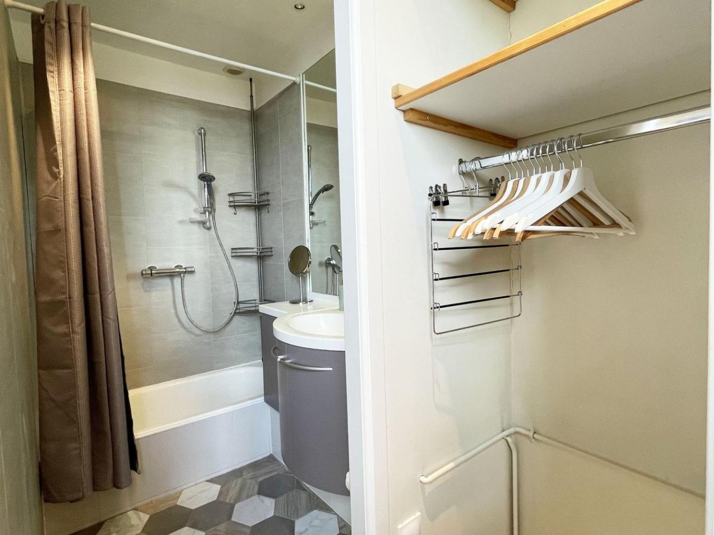 L'Horizon - Entree Independante - Parking Apartment Chartres Luaran gambar